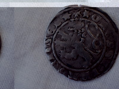 PRAŽÁK PROSÍM O URČENÍ TĚCHTO GROŠŮ Z JAKÝCH VARIANT JSOU A JAKOU MAJÍ CENU PŘEDEM DĚKUJI  KULAK